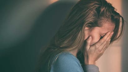 రహస్యంగా తాళికట్టి, వాడుకుని... బెజవాడ చెక్కేసిన జూనియర్ ఆర్టిస్ట్