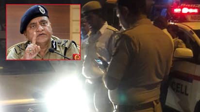 డీజీపీనే గుర్తించకుండా.. ఐడీ కార్డ్ అడిగినందుకు.. ఇద్దరు పోలీసుల సస్పెండ్