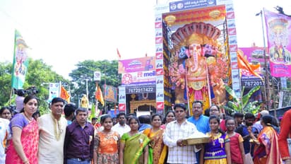 ఖైరతాబాద్ గణేష్: కర్రపూజ చేసిన ఉత్సవ సమితి