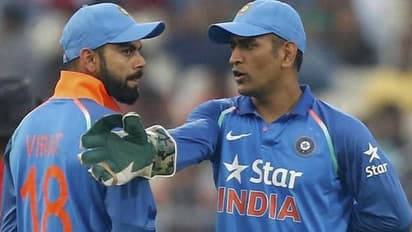 వరల్డ్ కప్‌ జట్టు ఎంపికపై కోహ్లీ సూచన...వ్యతిరేకించిన ధోనీ