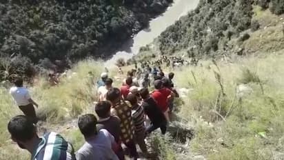 Kashmir: 15 dead, 19 injured as bus rolls down gorge in Kishtwar