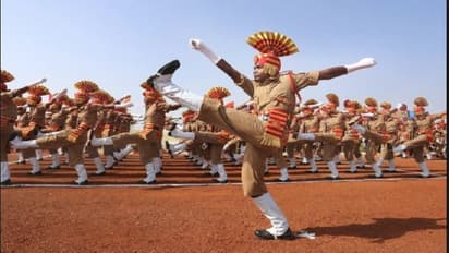 ಐಟಿ ಬಿಟ್ಟು ಪೊಲೀಸ್ ಪೇದೆಗಳಾದ ಟೆಕ್ಕಿಗಳು: ಕಾರಣ?