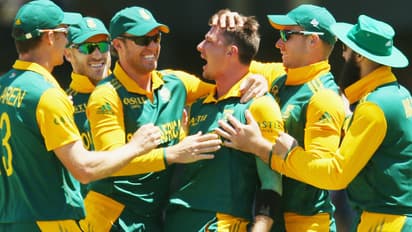 வந்துட்டேனு சொல்லு.. 2 வருஷத்துக்கு முன்னாடி எப்படி போனேனோ அதேமாதிரி திரும்பி வந்துட்டேனு சொல்லு!! தெறிக்கவிடும் டேல் ஸ்டெய்ன்