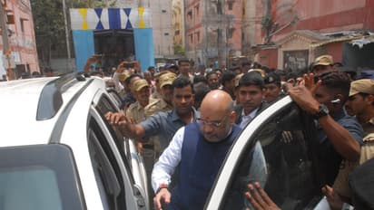 హైదరాబాదుకు చేరుకున్న అమిత్ షా (ఫొటోలు)