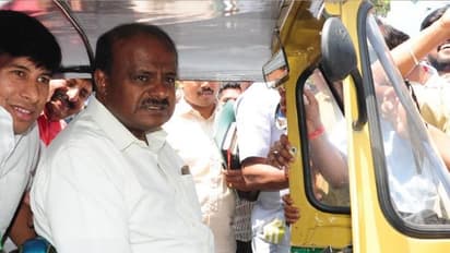 ఆకాశాన్నంటిన పెట్రోల్ ధరలు.. రూ.2లు తగ్గించిన కర్ణాటక సీఎం