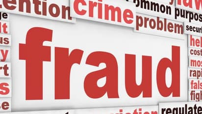 ఉద్యోగాలిప్పిస్తామని చెప్పి.. కోట్లతో ఊడాయించిన కేడీ మొగుడుపెళ్ళాం