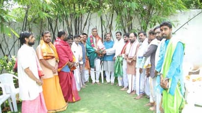 బ్రాహ్మణుల కోసం కేసీఆర్ చిత్తశుద్ధితో పనిచేస్తున్నారు...హరీశ్ రావు