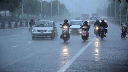 வெளுத்து வாங்க போகும் மழை... வானிலை மையம் தகவல்!