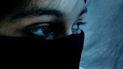 Triple talaq now illegal: Modi government makes it punishable offence