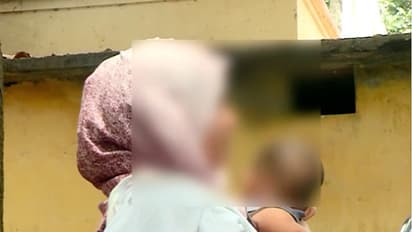 ఆడపిల్లకు జన్మనిచ్చిందని భార్యను గెంటేసిన భర్త