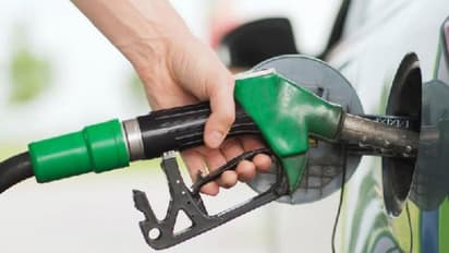Petrol bunks to now play FM radio using fuel price as frequency