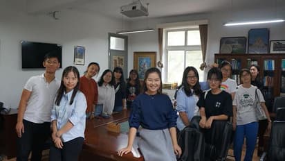 நனவானது பாரதி கண்ட கனவு! தமிழை ஆர்வத்தோடு விரும்பி படிக்கும் சீன மாணவர்கள்! கற்று கொடுக்கும் பல்கலைக்கழகம்...