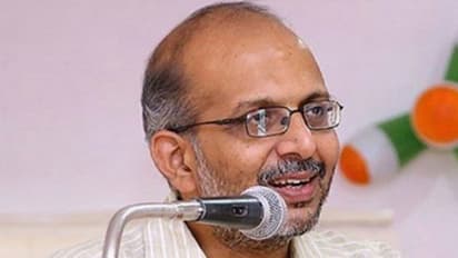 'നവോത്ഥാനം പറഞ്ഞു കൊണ്ടിരുന്നാൽ വോട്ട് കിട്ടില്ല, അടുപ്പിൽ തീ പുകയില്ല'; പിണറായി സര്‍ക്കാരിനെ പരിഹസിച്ച് ജയശങ്കര്‍