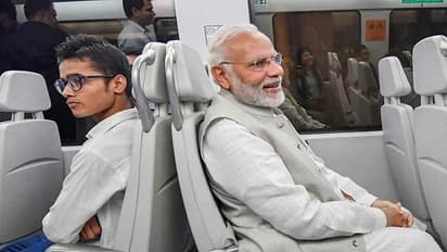 ಮೋದಿ ಮೆಟ್ರೋ ಪ್ರಯಾಣ: ಜನರ ರಿಯಾಕ್ಷನ್ ಹಿಂಗಿತ್ತು!