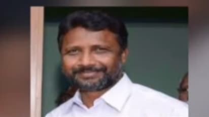 ജോലി വാഗ്ദാനം ചെയ്ത് പണം തട്ടല്; ബാങ്ക് ജീവനക്കാരന്റെ വീടിന് മുന്നിൽ 20 കുടുംബങ്ങളുടെ സമരം