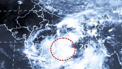 நெருங்கி வரும் ஆபத்து... தயே புயலால் மக்கள் பீதி!