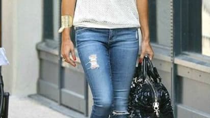 జీన్స్, టీ-షర్ట్ ధరించి ఆఫీసుకు రావొద్దు - ఉద్యోగులకు బీహార్ లోని సరన్ జిల్లా మేజిస్ట్రేట్ ఆదేశాలు.. ఎందుకంటే