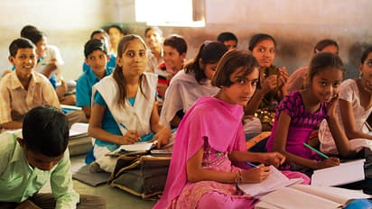 भारत में खुशहाल होता बचपन, अमेरिका ने की तारीफ