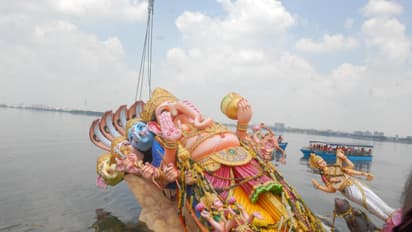 హైకోర్టు ఆదేశాలు బేఖాతరు.. హుస్సేన్ సాగర్లో నిమజ్జనం చేస్తాం: భాగ్యనగర్ గణేష్ ఉత్సవ్ సమితి సంచలనం