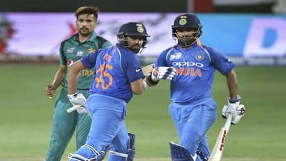 పాకిస్తాన్తో మ్యాచ్లో బద్దలైన రికార్డులు.. దిగ్గజాల సరసన రోహిత్-ధావన్