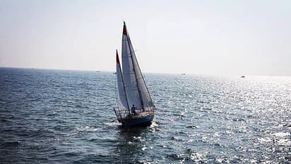 നാവികരുടെ ഭ്രാന്തൻ സ്വപ്നമായ ഗോൾഡൻ ഗ്ലോബ് റേസിന്റെ ചരിത്രമിതാണ്