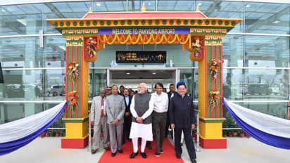 पीएम मोदी ने किया सिक्किम के खूबसूरत पाकयोंग एयरपोर्ट का उद्घाटन