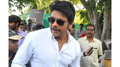 నార్త్ జనాలు కూడా ఇబ్బంది పెట్టేస్తున్నారు: నాగార్జున