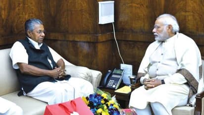 മലയാളികളെ നാട്ടിലെത്തിക്കാൻ സ്പെഷ്യൽ ട്രെയിൻ ആവശ്യപ്പെട്ട് മുഖ്യമന്ത്രി കേന്ദ്രത്തിന് കത്തയച്ചു