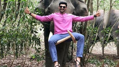 ఏనుగుపై కూర్చున్న హీరో.. ట్రోల్ చేస్తోన్న నెటిజన్లు!