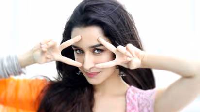 Shraddha Kapoor tells us why she can't even with Lalita Nautiyal's 'bad dressing sense'