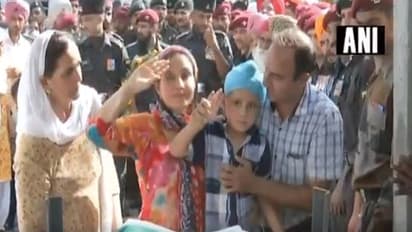 ಕಣ್ಣೀರೇಕೆ ?: ಹುತಾತ್ಮ ಸೈನಿಕನಿಗೆ ಪತ್ನಿ, ಮಗನಿಂದ ಹೆಮ್ಮೆಯ ವಿದಾಯ!