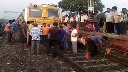 Bengal bandh: Buses burnt in Islampur, trains stopped; police arrest BJP supporters