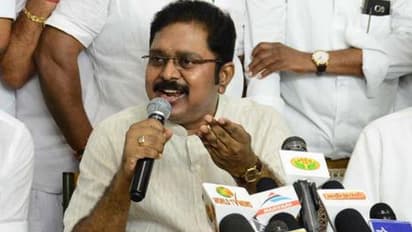 பணம் கொடுத்தே ஆட்களை அழைத்து வருகிறார்கள்... தினகரன் பகீர் குற்றச்சாட்டு