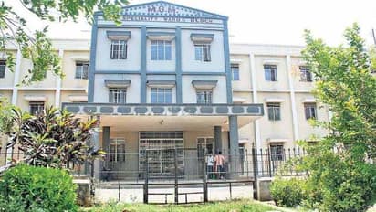 విద్యుత్ సరఫరాలో అంతరాయం: ఎంజీఎంలో రోగి మృతి