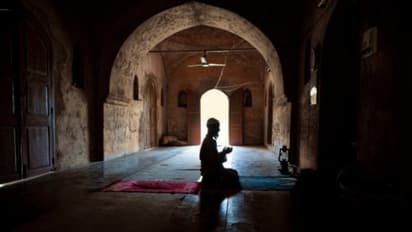 ಇಂದೂ ಕೂಡ ‘ಸುಪ್ರೀಂ ಡೇ’:ಪ್ರಾರ್ಥನೆಗೆ ಮಸೀದಿ ಬೇಕಾ, ಬೇಡ್ವಾ ಗೊತ್ತಾಗುತ್ತೆ!