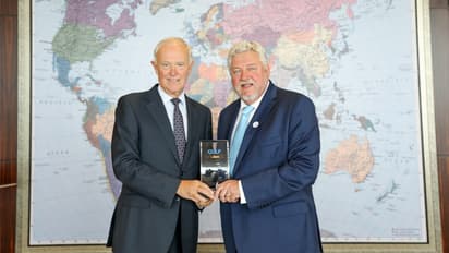 ട്രാന്പോര്ട്ട് ബിസിനസ് ലീഡര് പുരസ്കാരം സ്വന്തമാക്കി എമിറേറ്റ്സ് മേധാവി