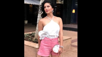 ಗಣೇಶ ಪೂಜೆ ಎಫೆಕ್ಟ್: ಸನ್ನಿ ಲಿಯೋನ್ಗೆ ಎದುರಾಗಿದ್ದ ವಿಘ್ನ ನಿವಾರಣೆ!