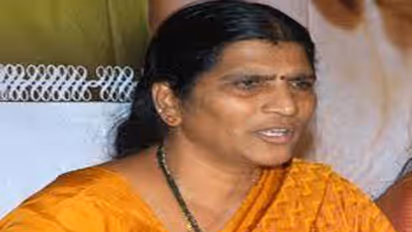 చంద్రబాబు వచ్చాక ఉమా మహేశ్వరి లేఖ మాయం: లక్ష్మీపార్వతి సంచలనం