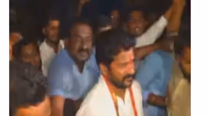 ఇంటికి రేవంత్...తీవ్ర ఉద్రిక్తత : అరెస్టుకు రంగం సిద్దం?