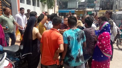 పాతబస్తీలో పోలీసు స్టేషన్ పై 30 మంది గంజాయి వ్యాపారుల దాడి