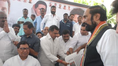 రేవంత్ రెడ్డి ఇంటి వద్ద దృశ్యాలు