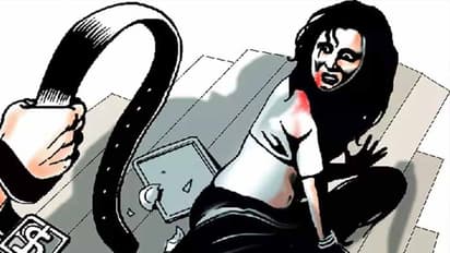 అదనపు కట్నం కోసం.. భార్య అశ్లీల వీడియోలను..