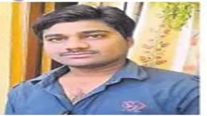 పెళ్లికి నిరాకరించడంతో...ప్రియురాలి ఇంటి ఎదుటే అఘాయిత్యం