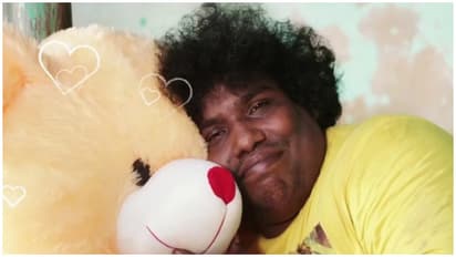 களைகட்டும் யோகி பாபு திருமண வரவேற்பு பணிகள்..! முதலமைச்சர் - துணை முதல்வருக்கு நேரில் அழைப்பு!