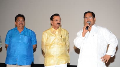 2 ఫ్రెండ్స్ మూవీ ట్రైలర్ లాంచ్ (ఫోటోలు)