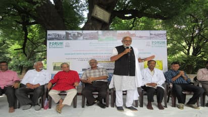 150 మందిని కాపాడిన చింతచెట్టు ఇదే...వరద మృతులకు నివాళి