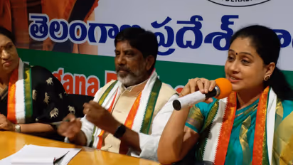 పవన్ డిఫరెంట్, ఇప్పుడే ఏం చెప్పలేం: విజయశాంతి