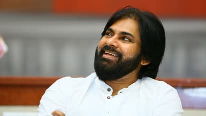 టీచర్లు, న్యాయవాదులతో పవన్ కల్యాణ్ భేటీ (ఫొటోలు)