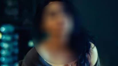 ఇద్దరు యువకులతో ఒకేసారి ప్రేమాయణం..ఒకరికి ట్విస్ట్