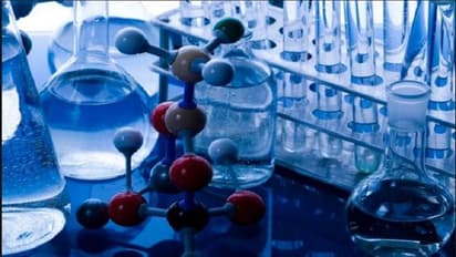 అరబిందో పరిశ్రమలో పేలిన రియాక్టర్: ఇద్దరి దుర్మరణం